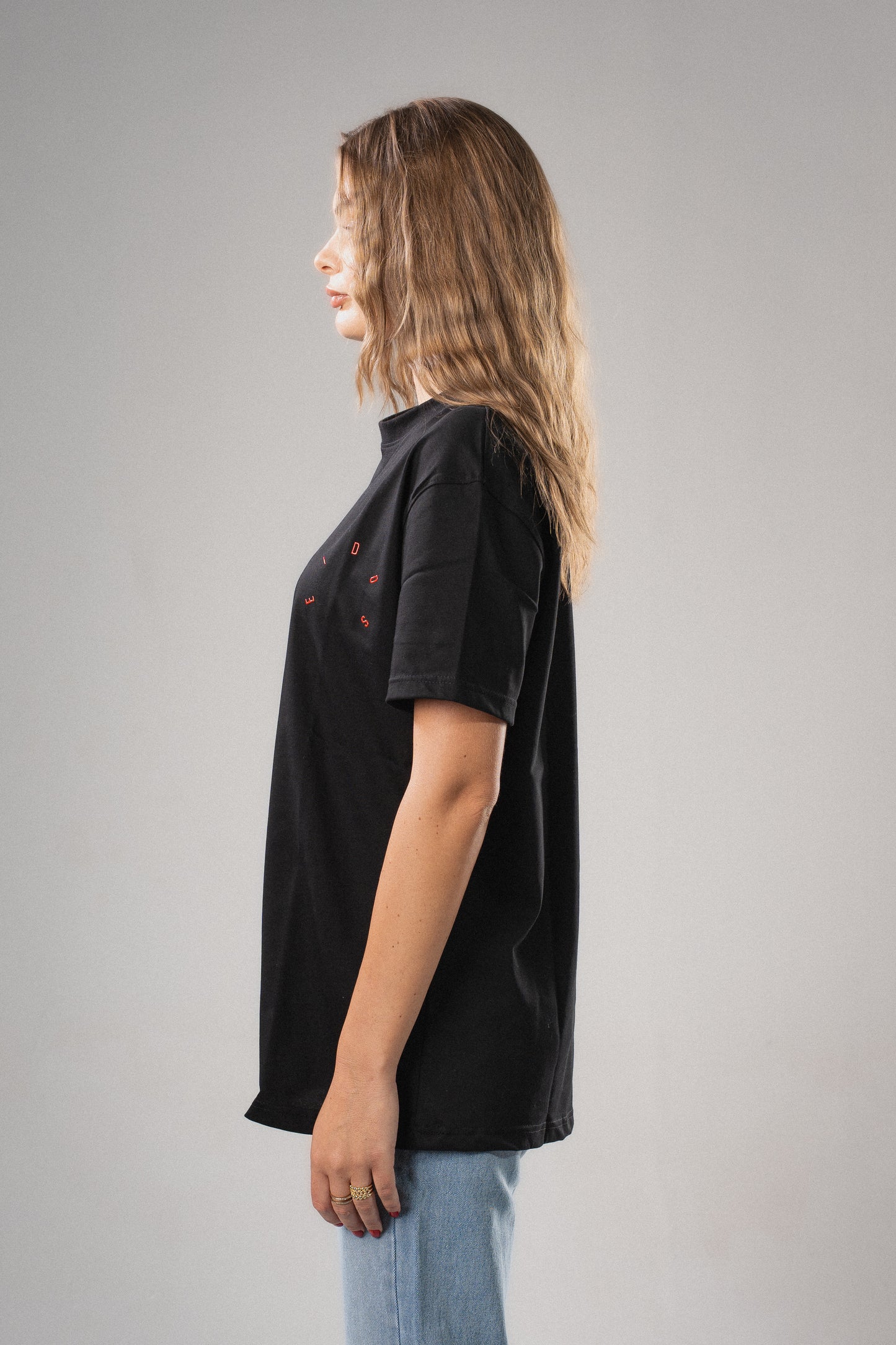 Eidos signature over-sized black tee
