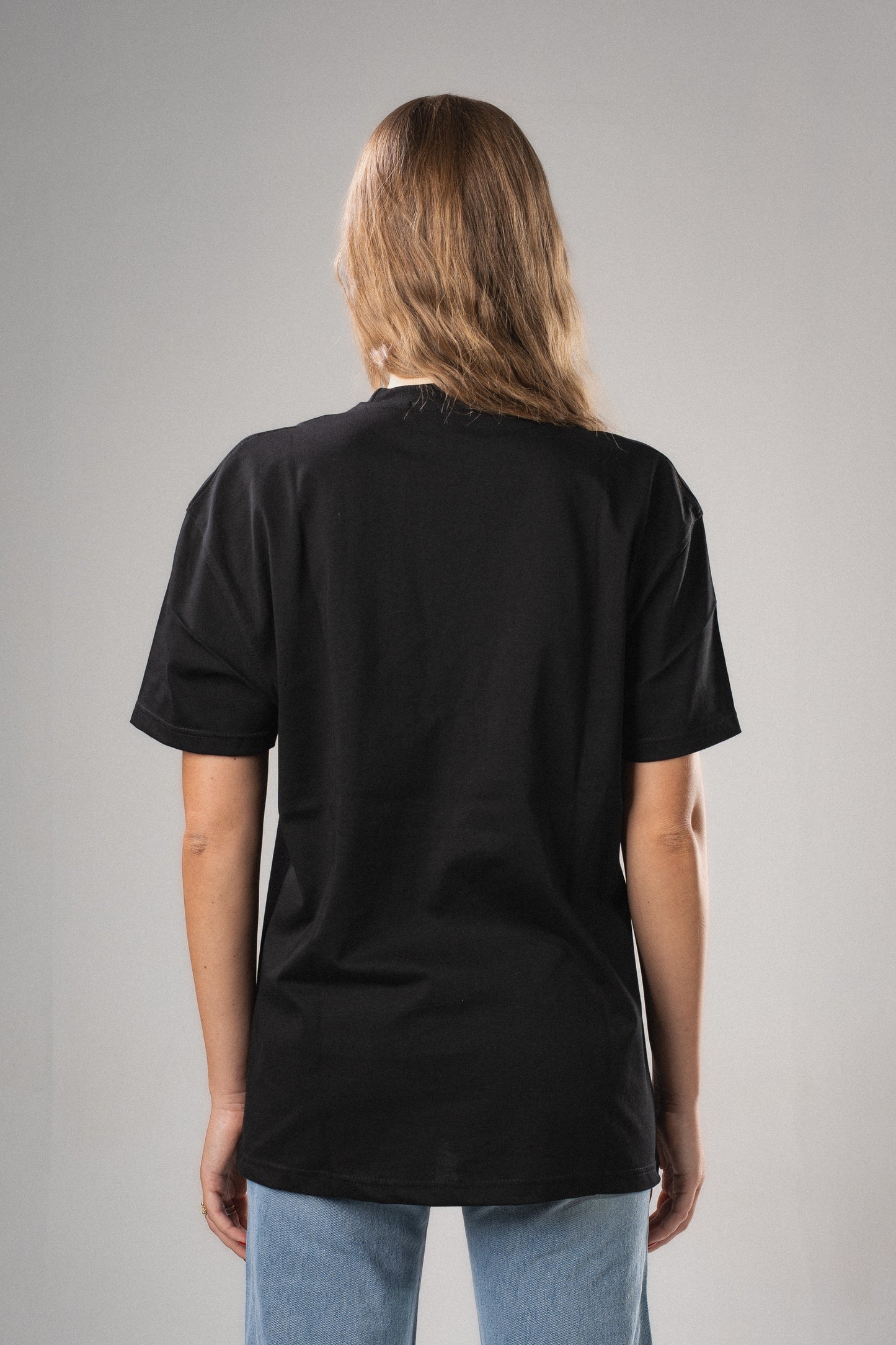 Eidos signature over-sized black tee
